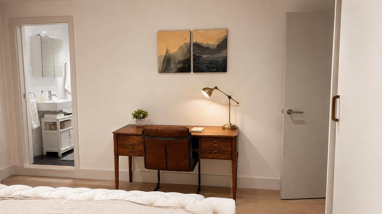 Flat Ladbroke Grove in Greater London