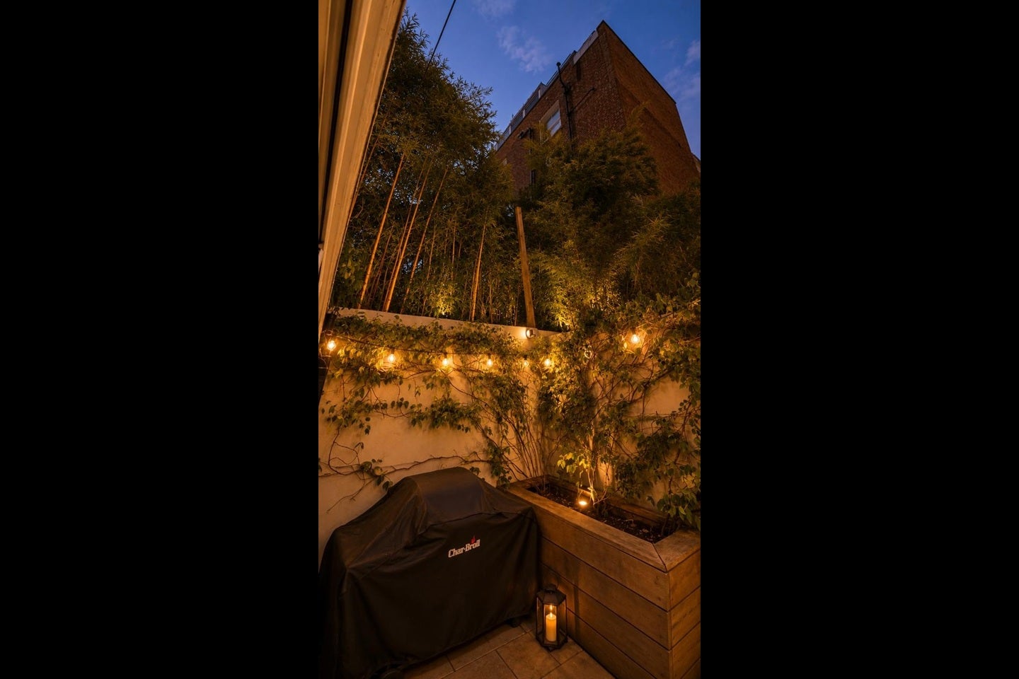 Flat Ladbroke Grove in Greater London