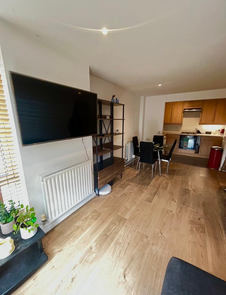 Flat Cassilis Road in Greater London