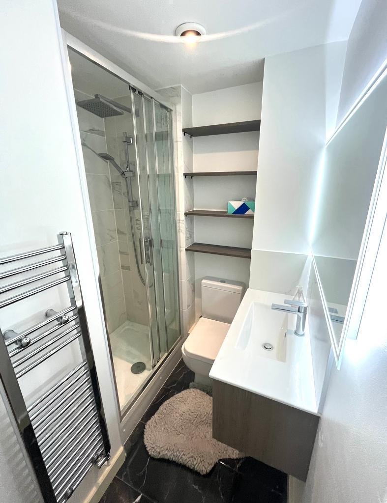 Flat Cassilis Road in Greater London