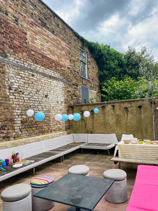 Room Essex Road in Greater London