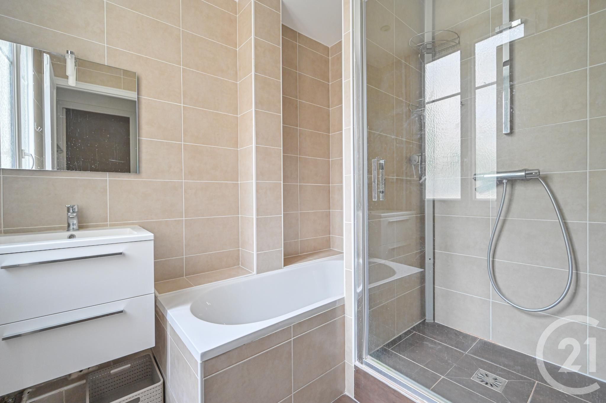 Appartement Rue Michel-Ange à Paris