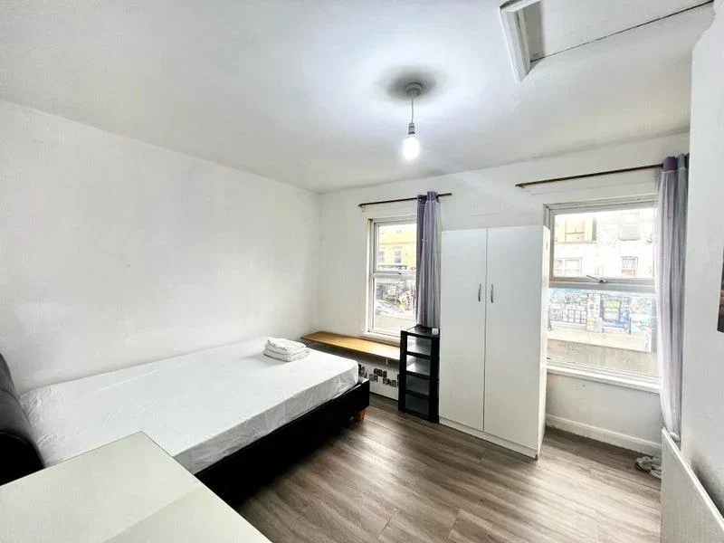 Flat Bethnal Green Road in Greater London