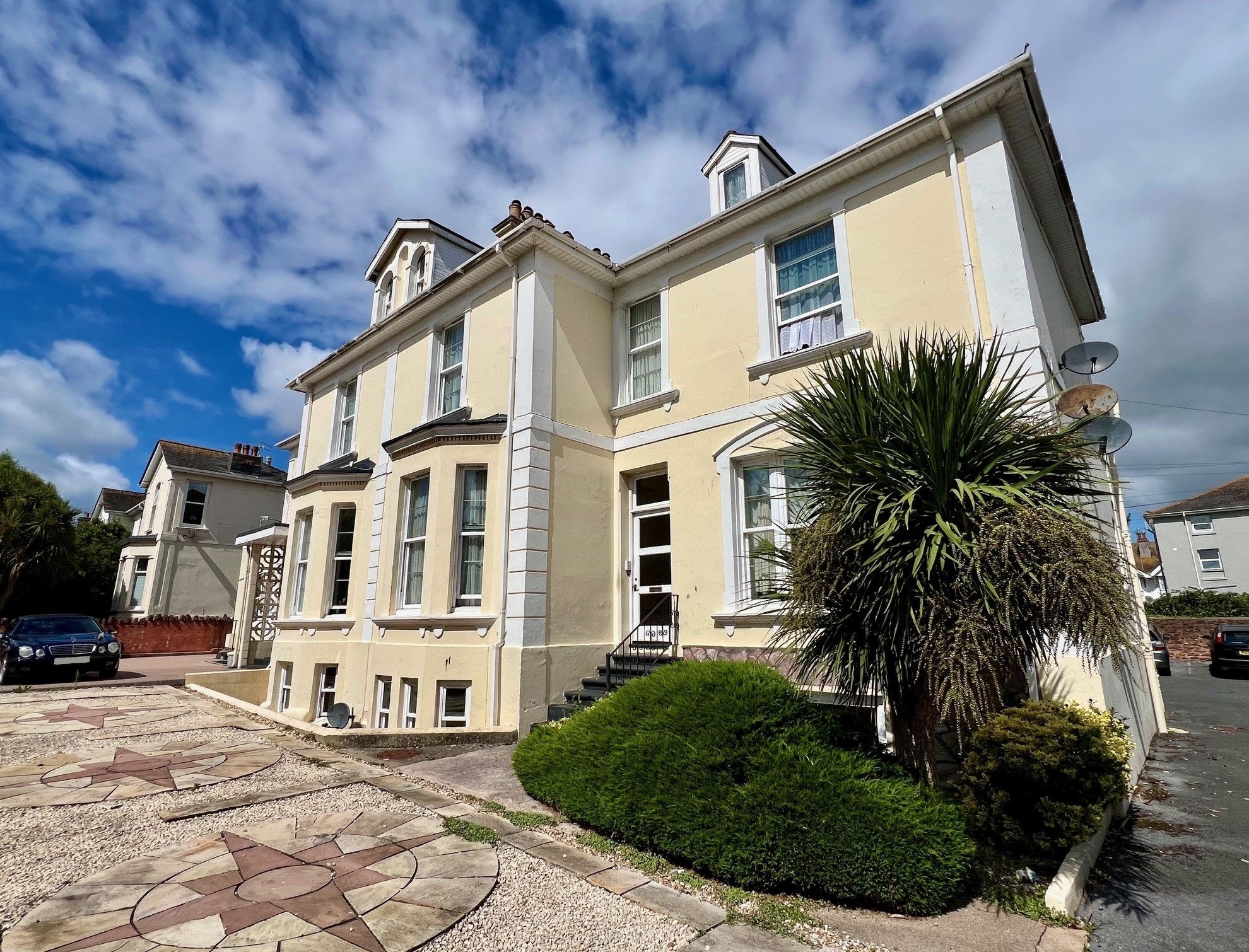 Flat Elmsleigh Road in Paignton