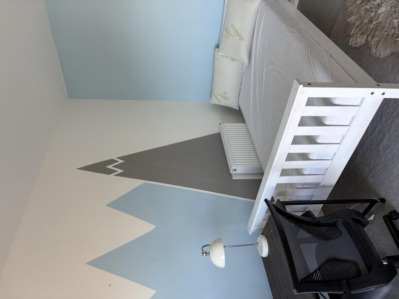 Room Benedict Road in Greater London