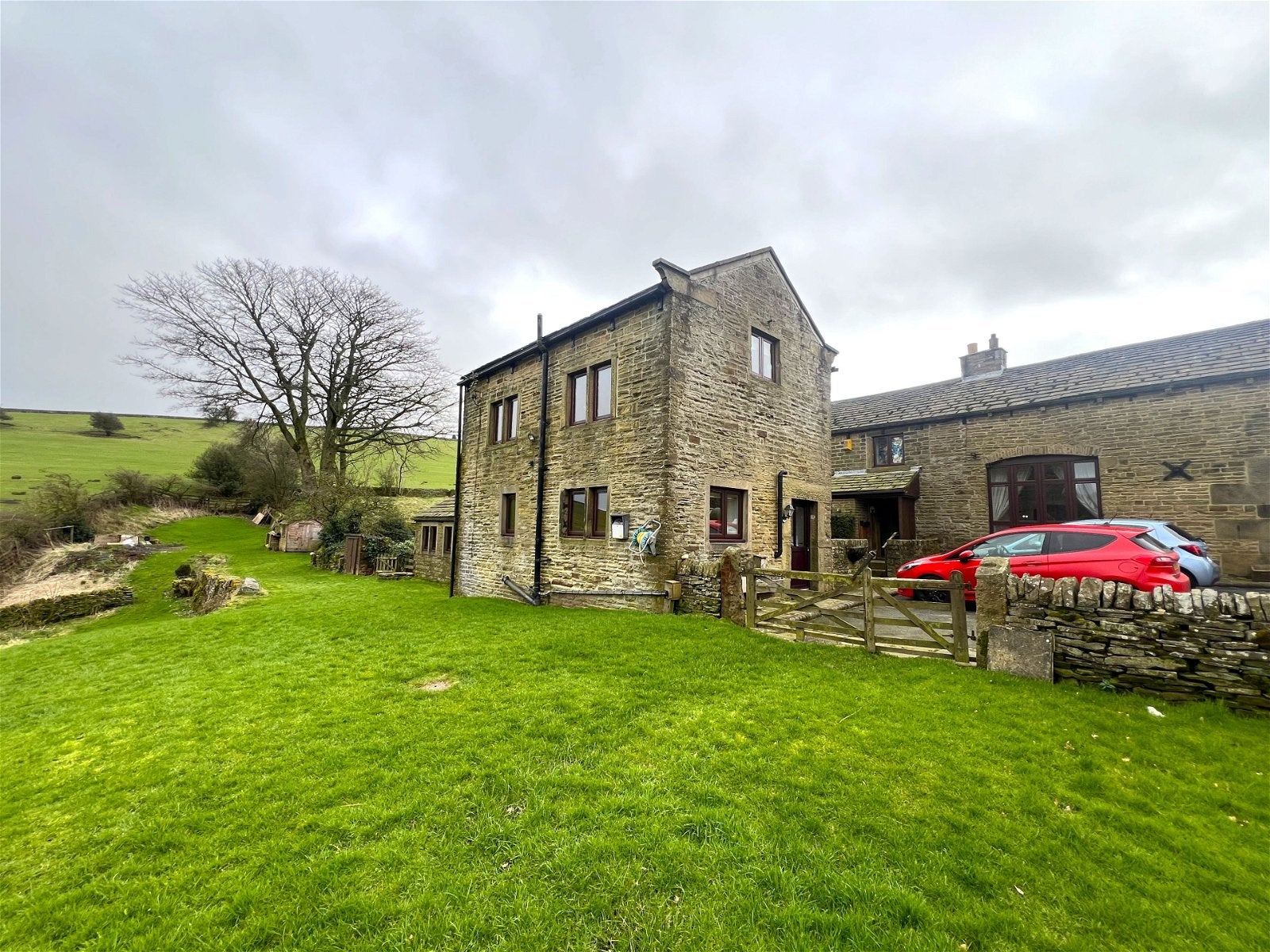 House Manchester Road in Penistone