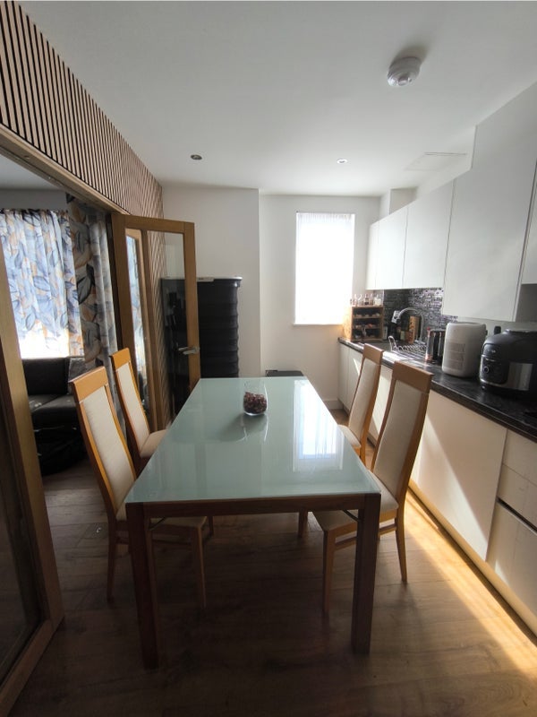 Room Denham Road in Greater London