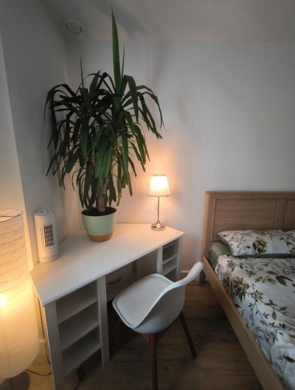 Room Denham Road in Greater London