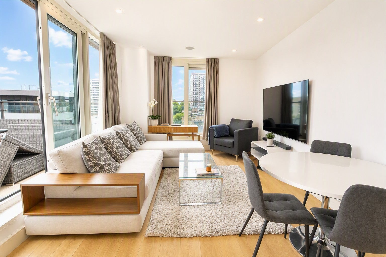 Flat Praed Street in London