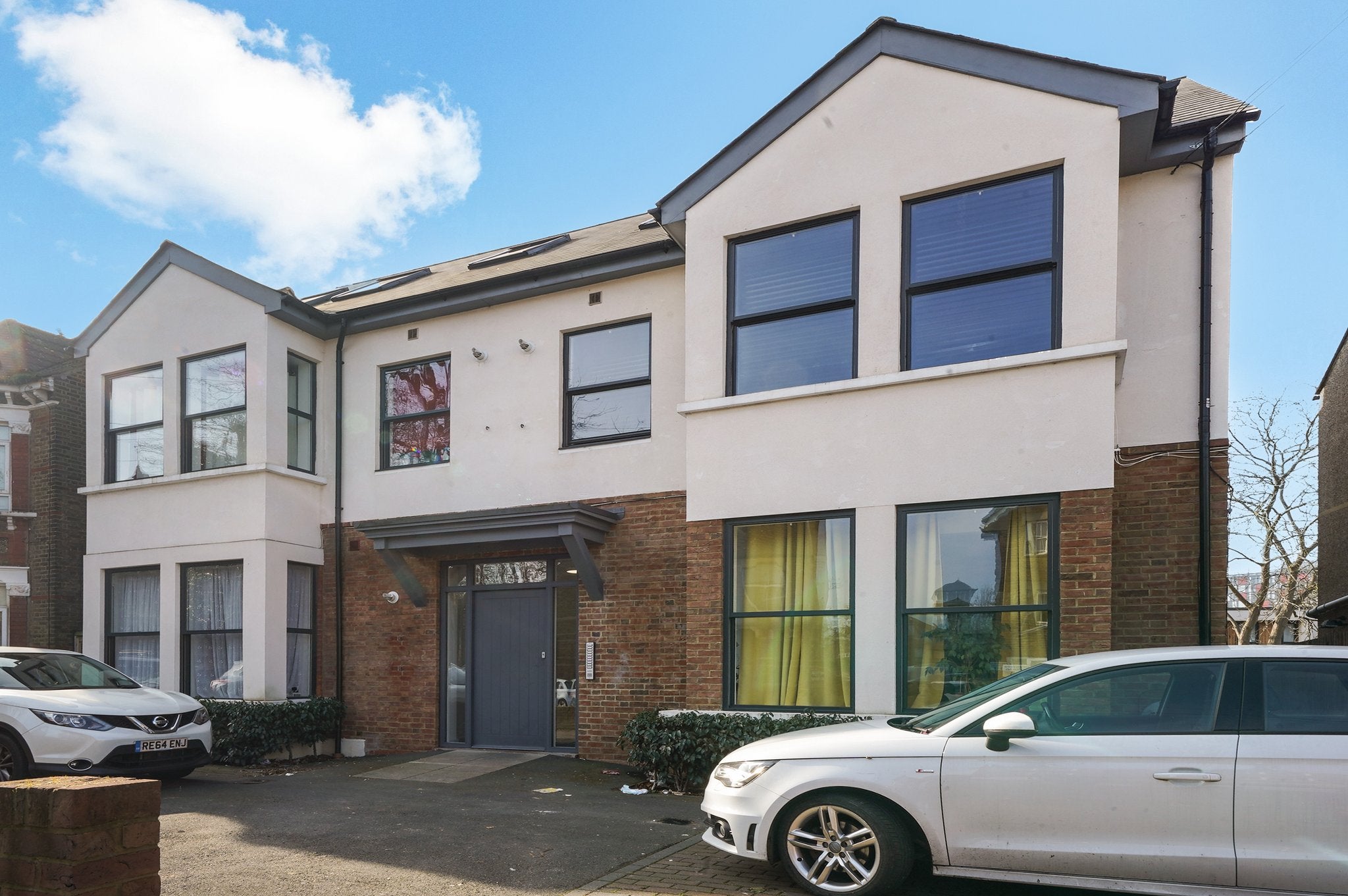 Flat Lodge Road in Greater London