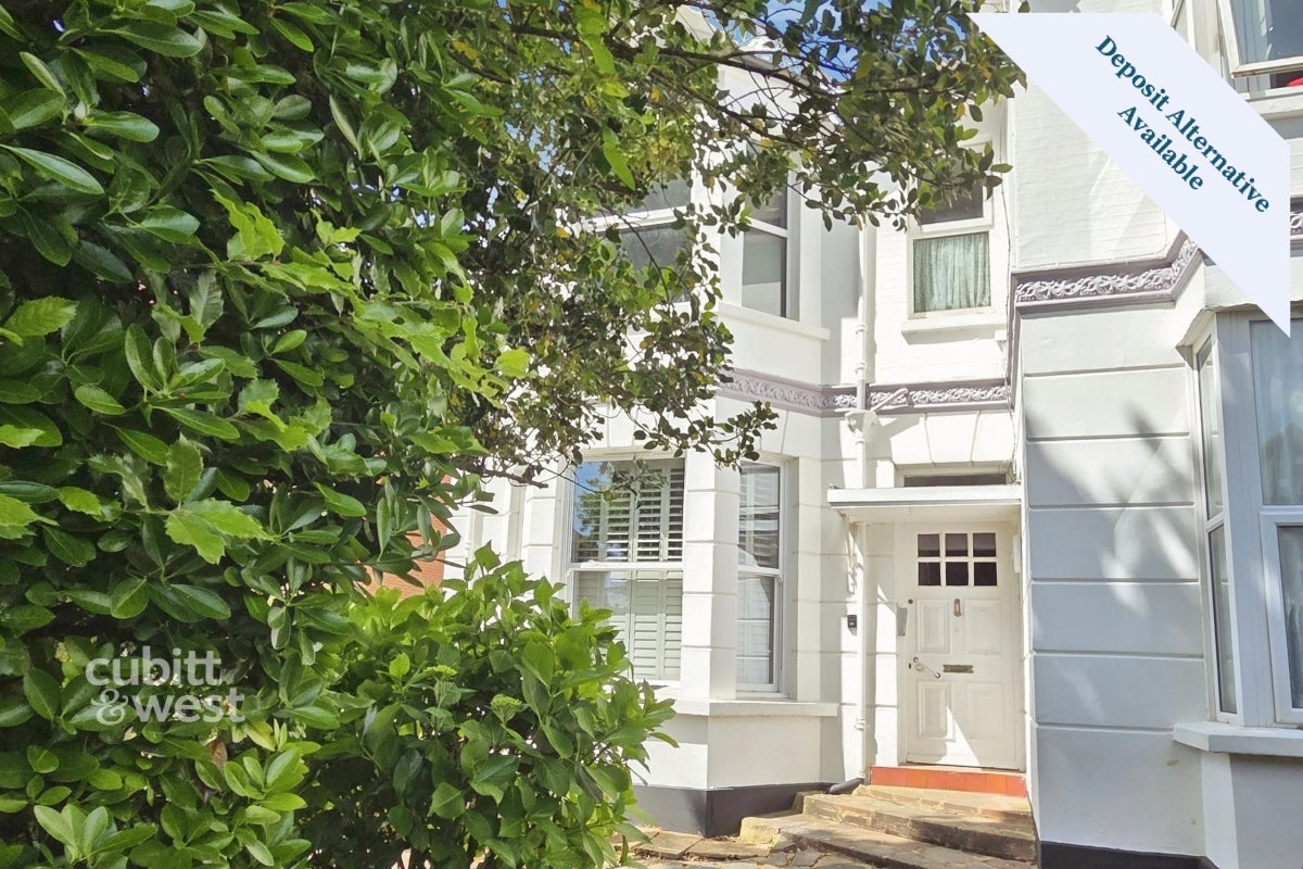Flat Brighton Road in Worthing