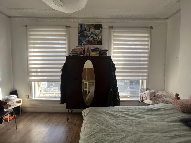 Room Cazenove Road in Greater London