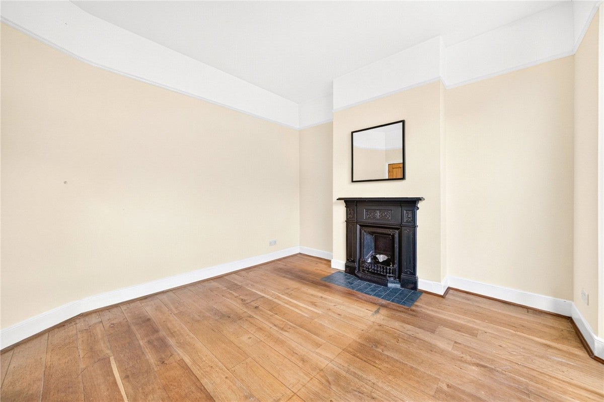 House Dersingham Avenue in Greater London