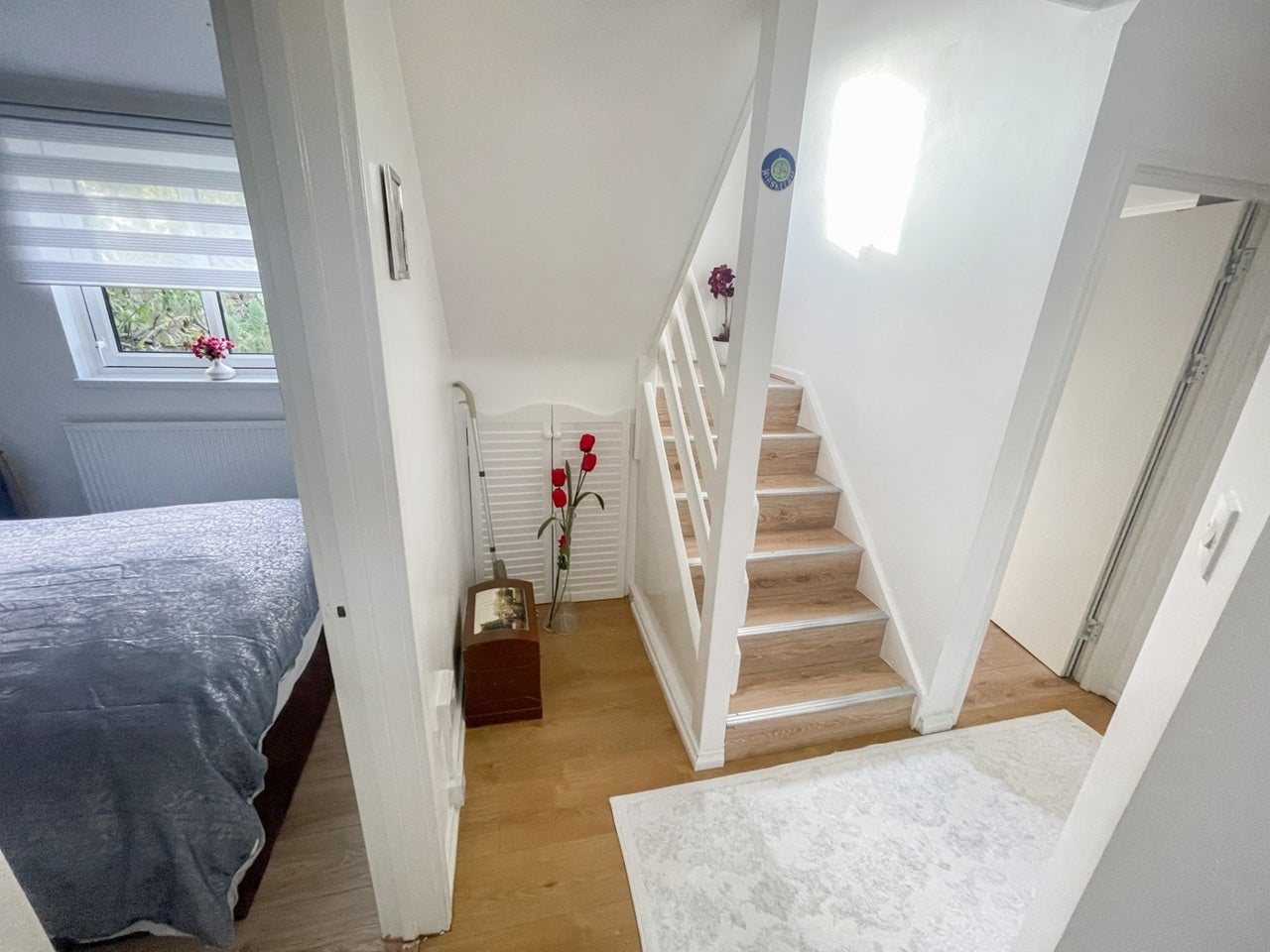 House Belfont Walk in Greater London