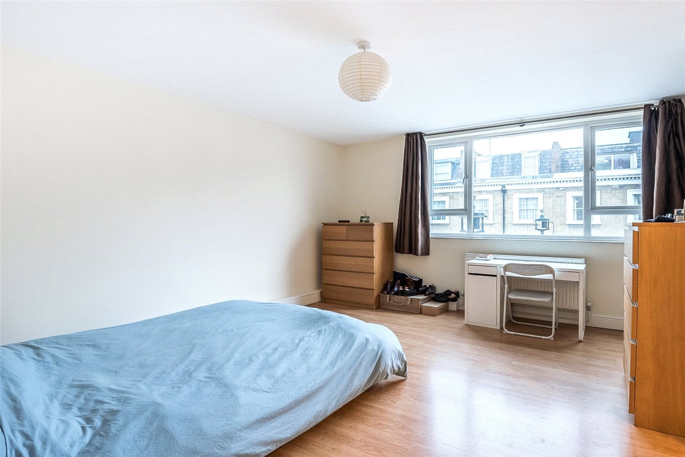 Flat Warwick Way in City of Westminster