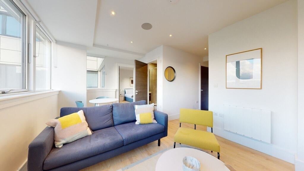 Flat Humphry Repton Lane in Greater London