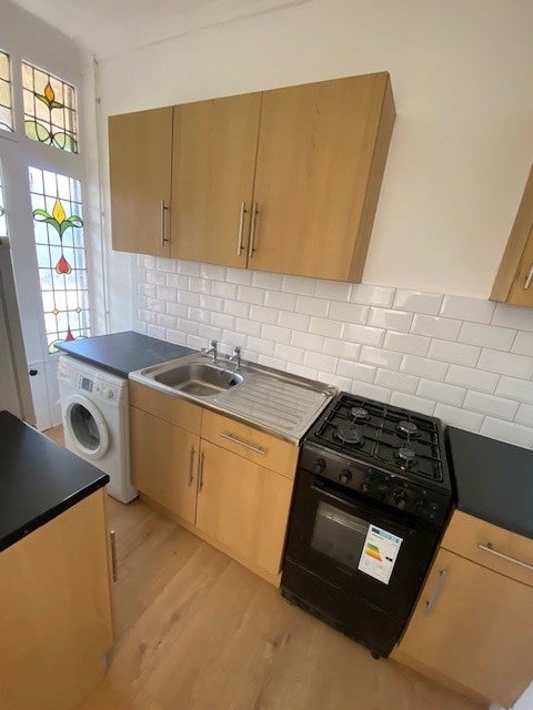 Flat Thorncliffe Road in Nottingham