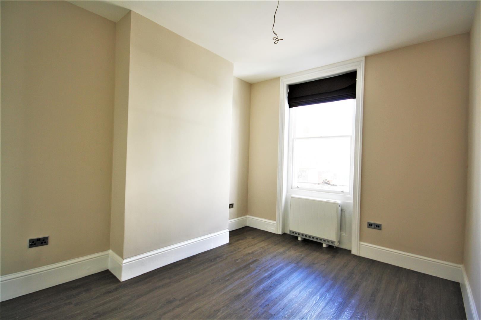 Flat West Street in Brighton