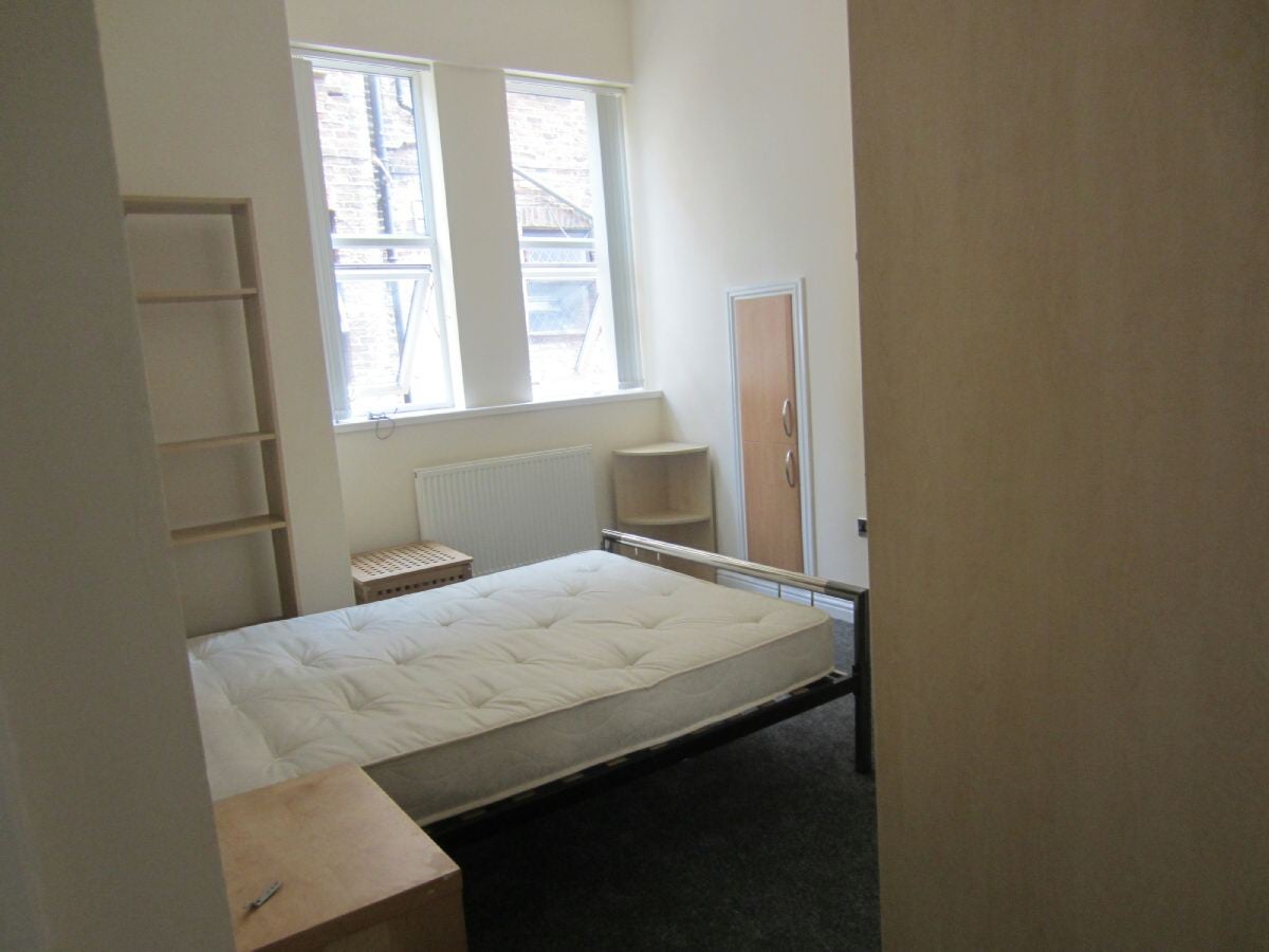 Flat Demesne Road in Manchester