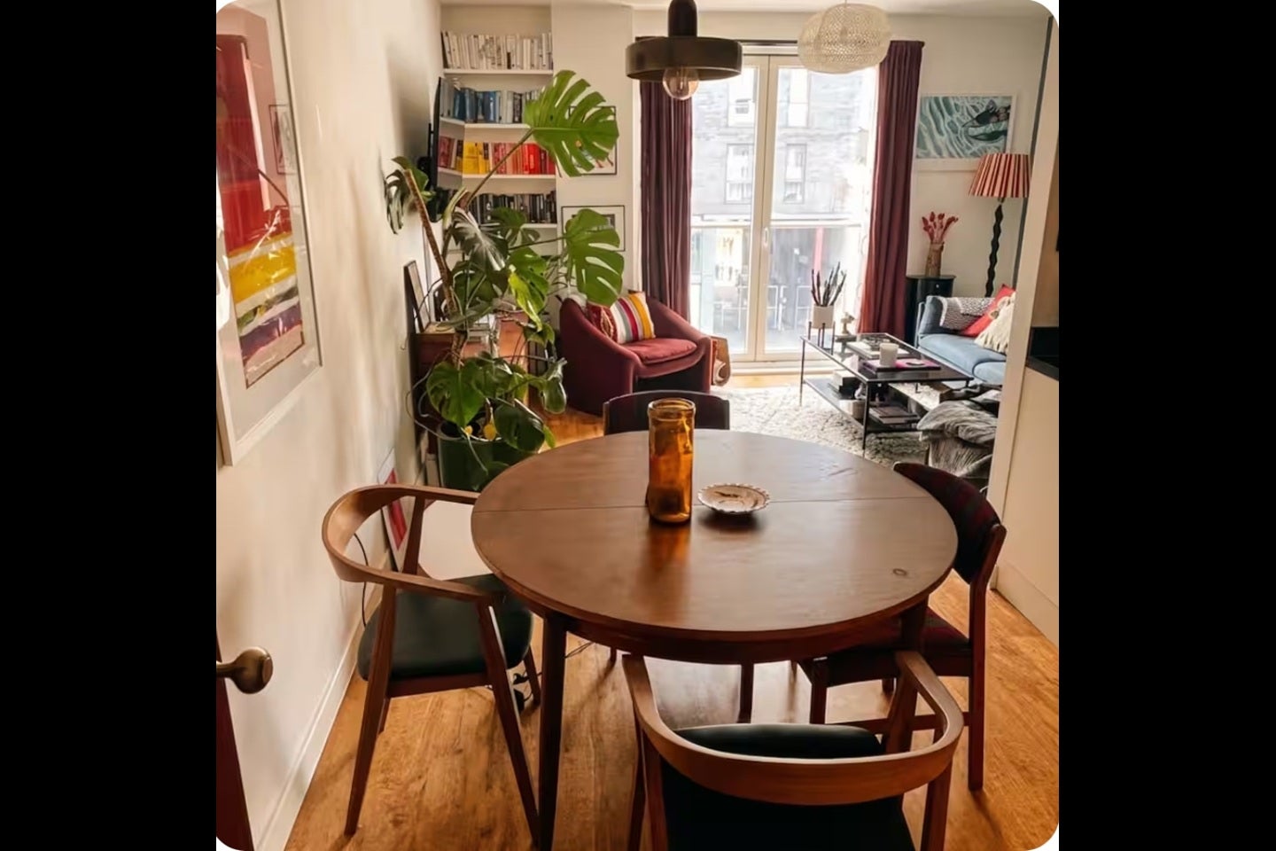 Flat Kingsland Road in Greater London