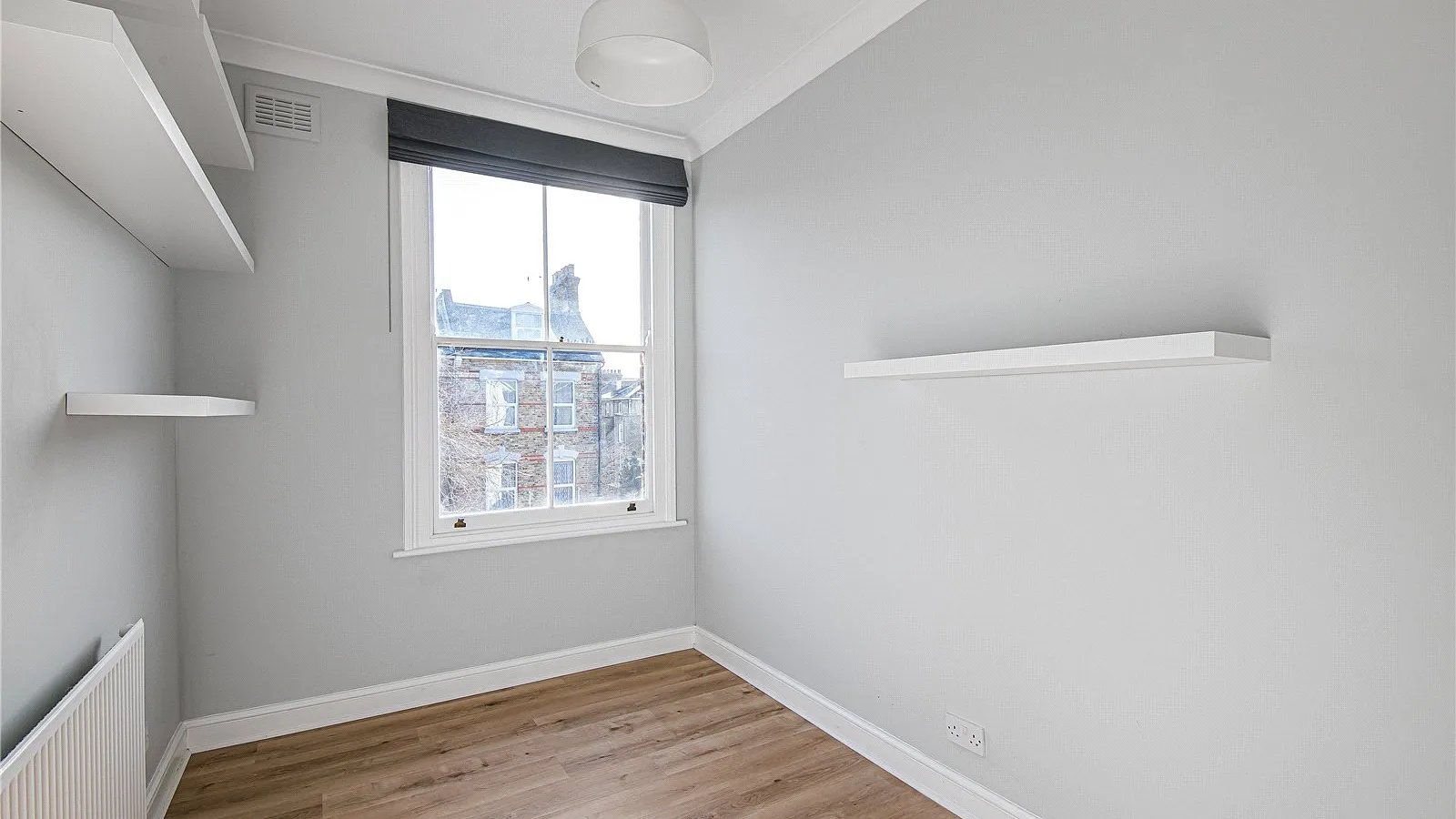 Flat Somerfield Road in Greater London