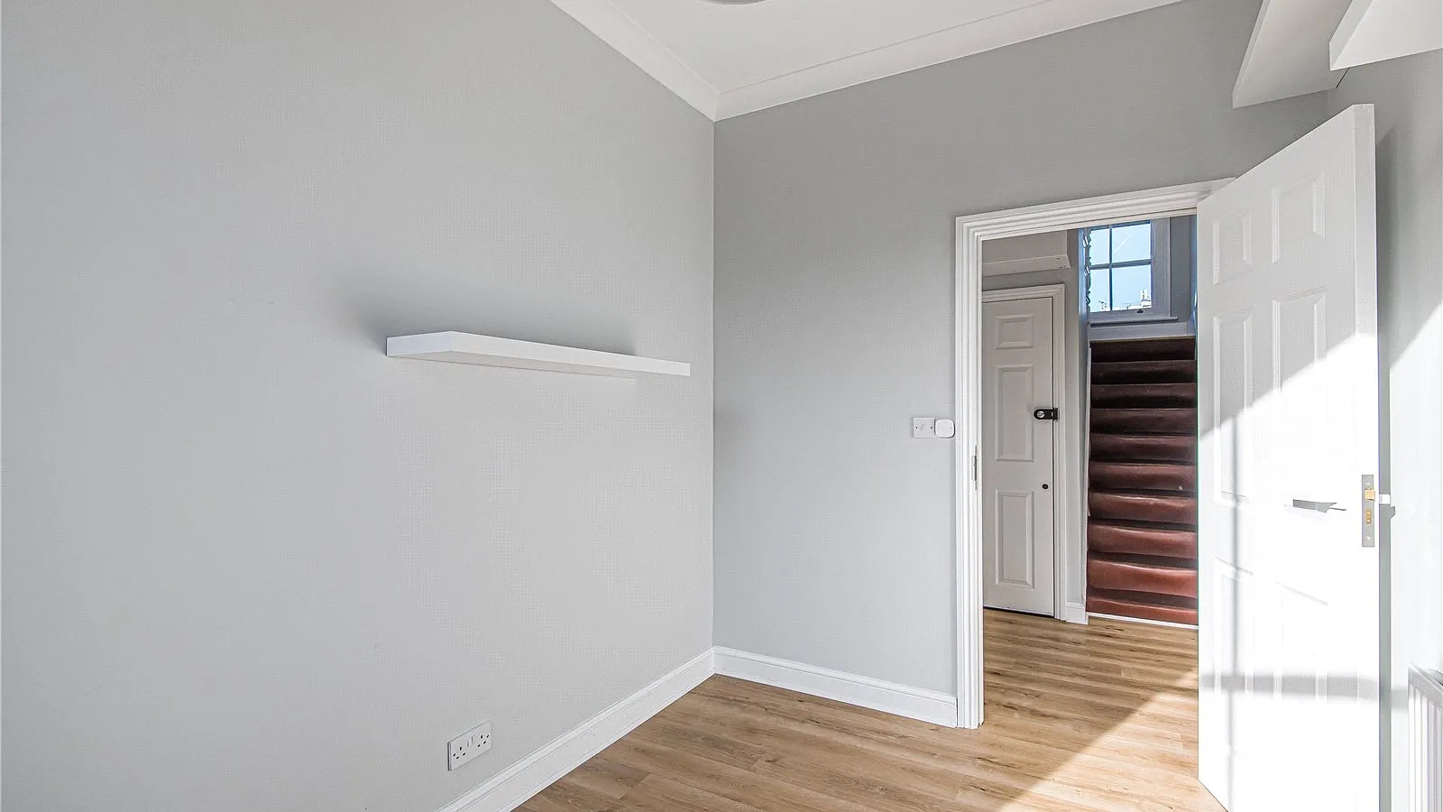 Flat Somerfield Road in Greater London