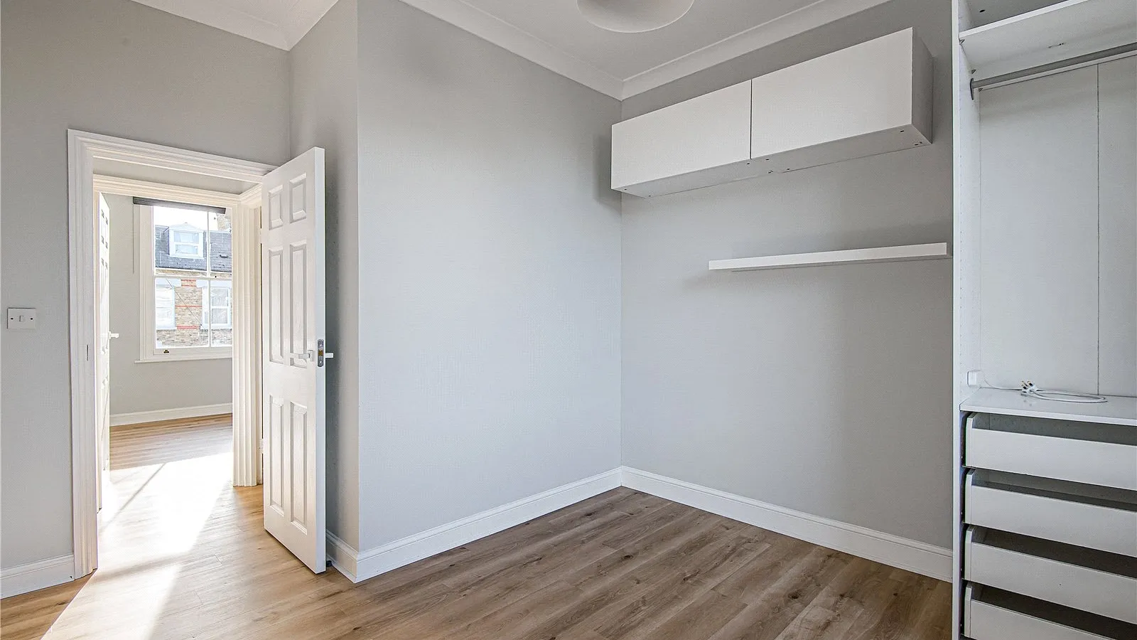 Flat Somerfield Road in Greater London