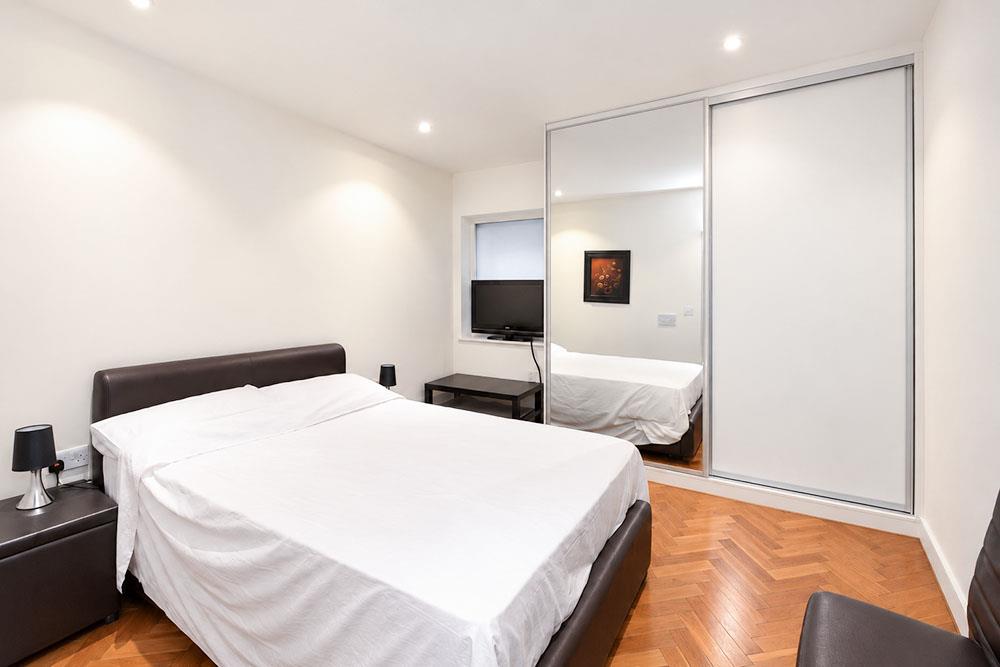 Flat Albion Mews in City of Westminster