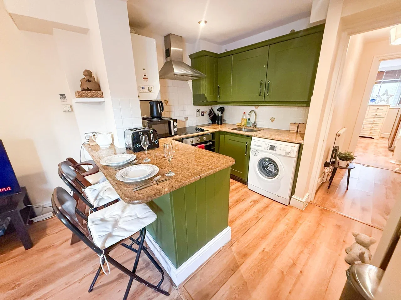 Flat Warwick Road in Greater London