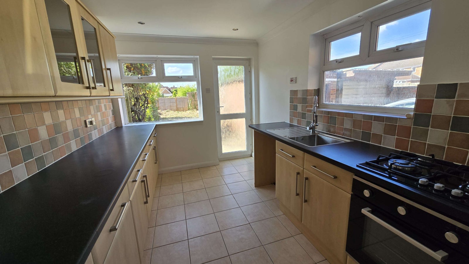 House Blackthorn Drive in Luton