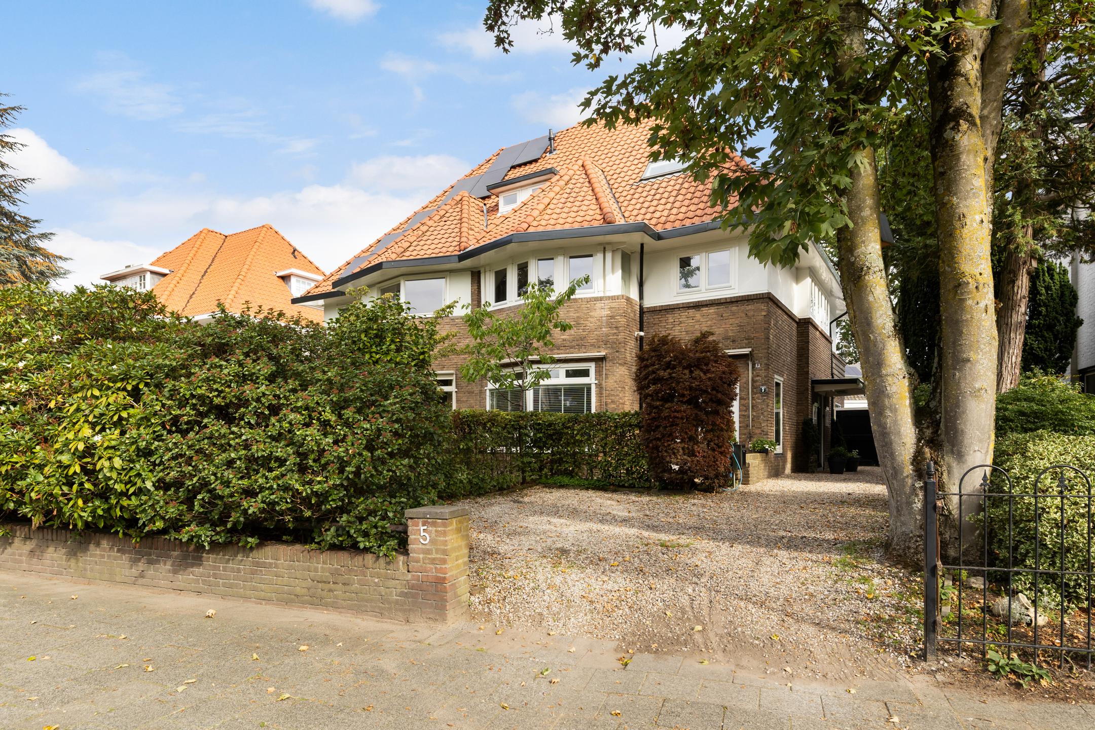 Huis Soestdijkerstraatweg 5 in Hilversum