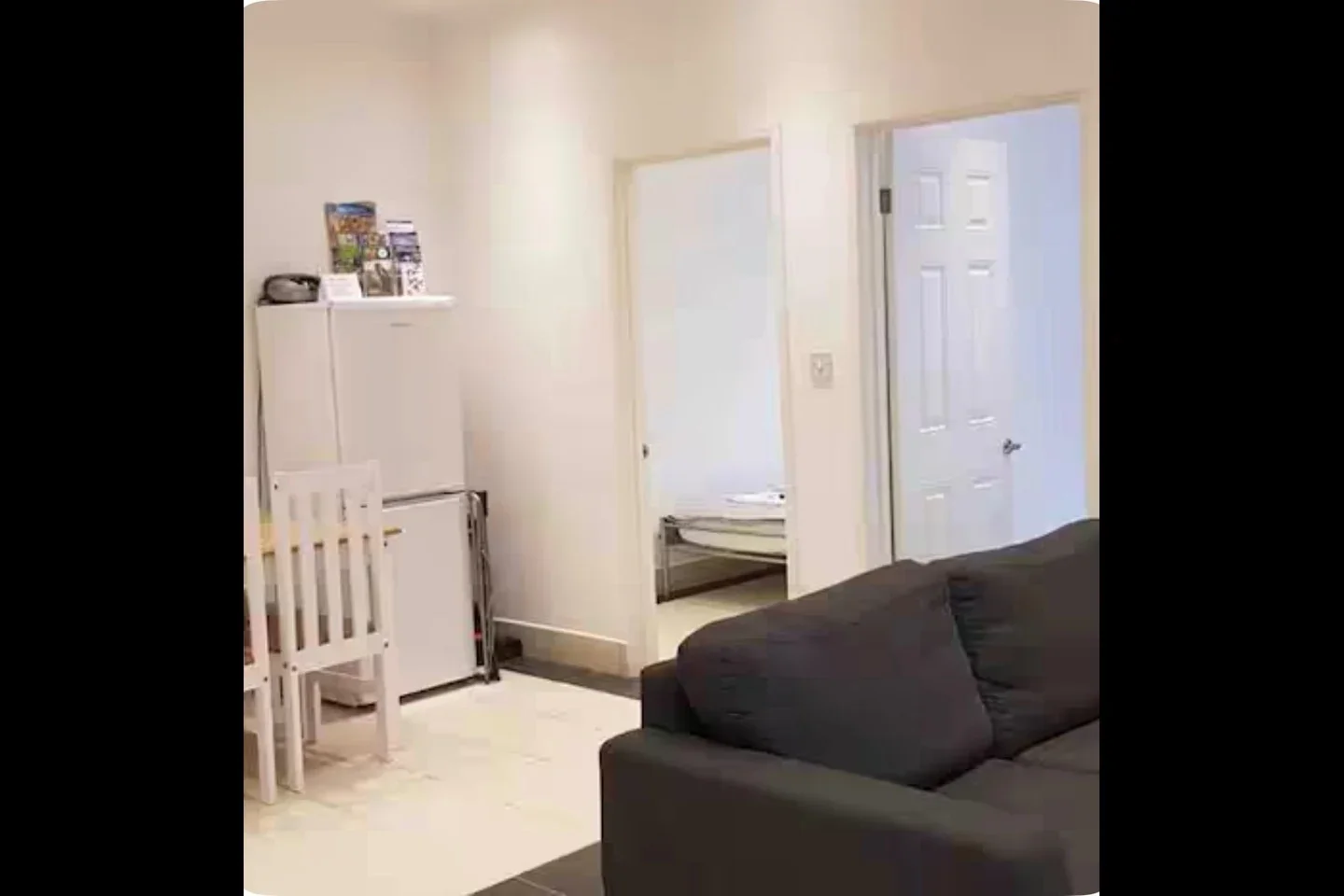 Flat Overton Road in Greater London
