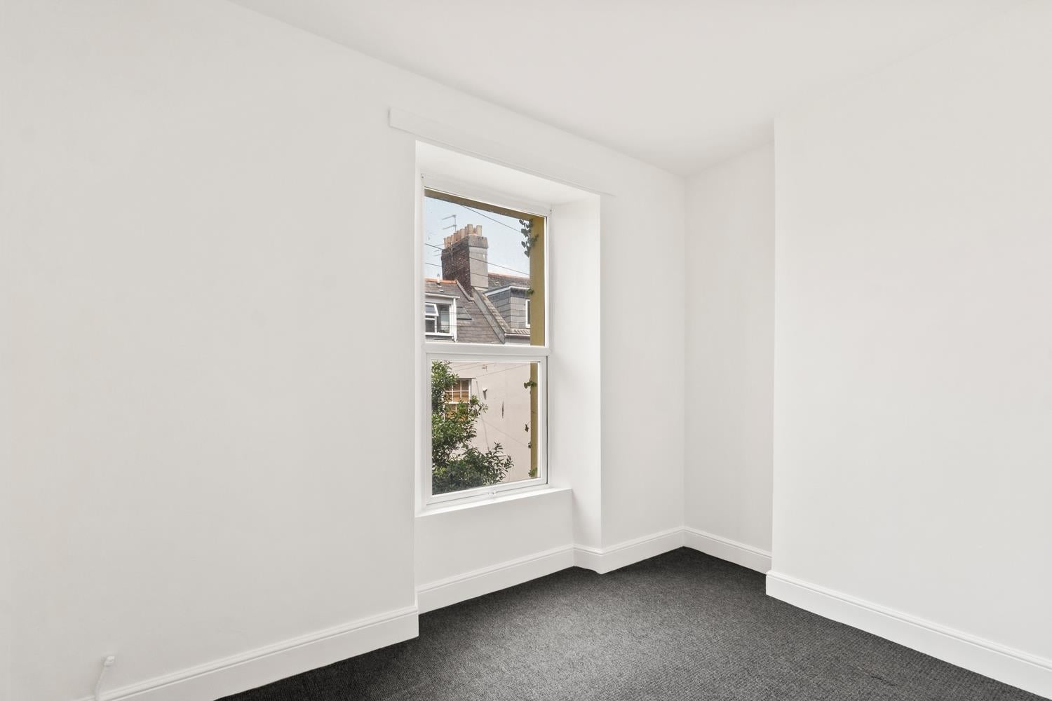 Flat Houndiscombe Road in Plymouth