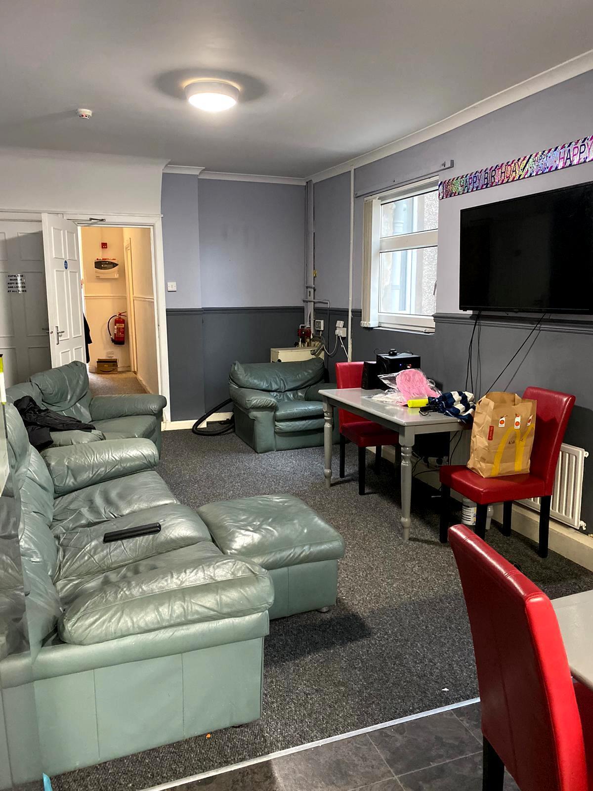 Room Mirador Crescent in Swansea