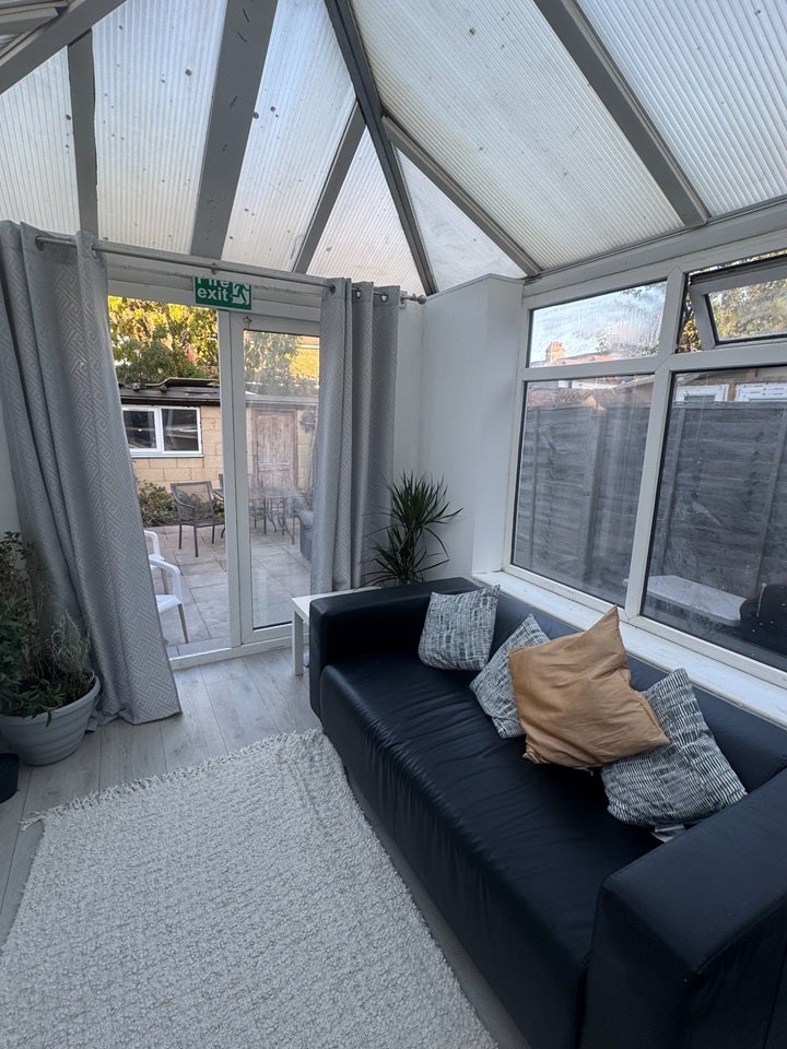 Room Talbot Road in Greater London