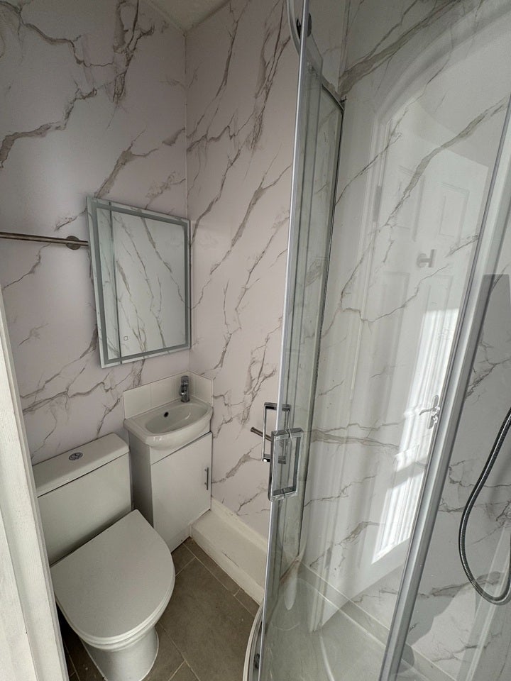 Room Talbot Road in Greater London