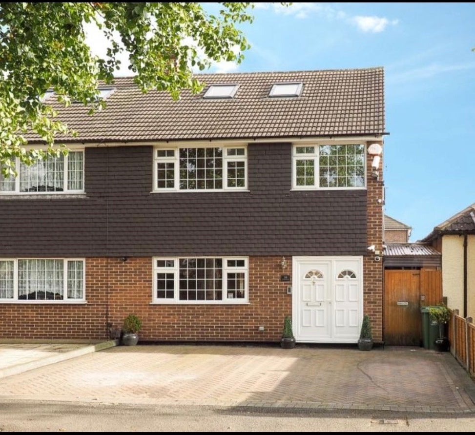 House Westfield Road in Greater London