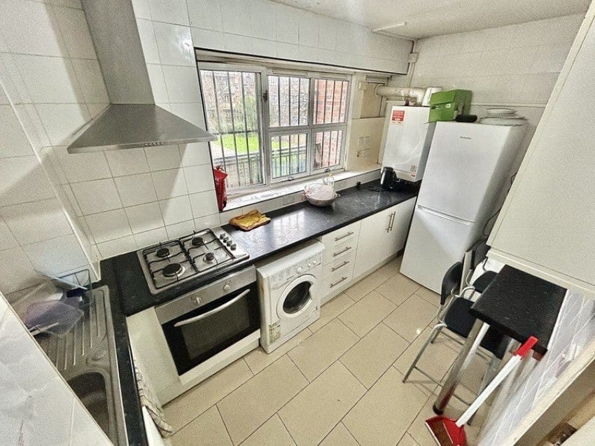 Room Clark Street in Greater London