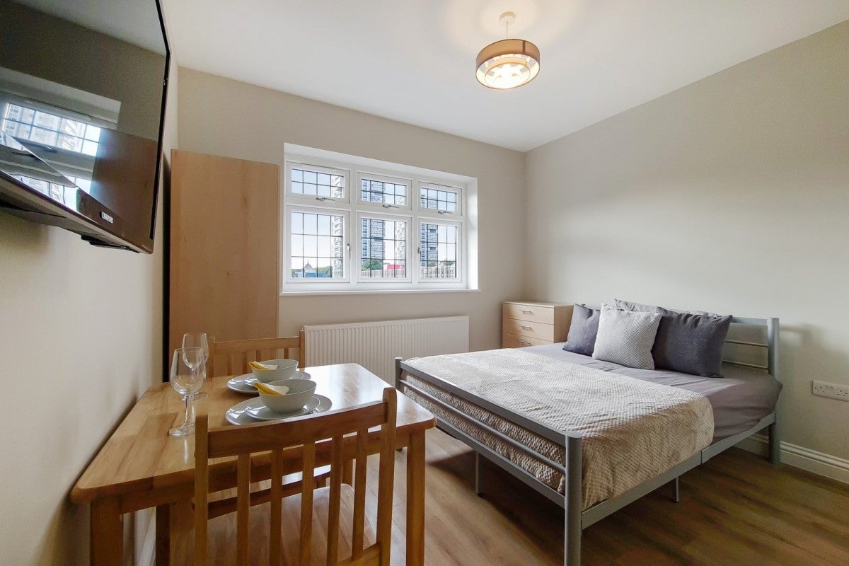Room Pensbury Street in Greater London