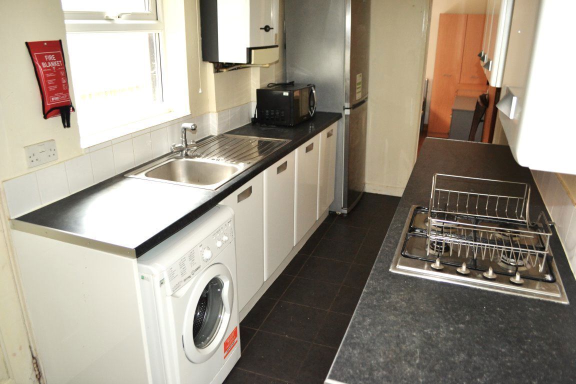 Room Luton Road in Birmingham