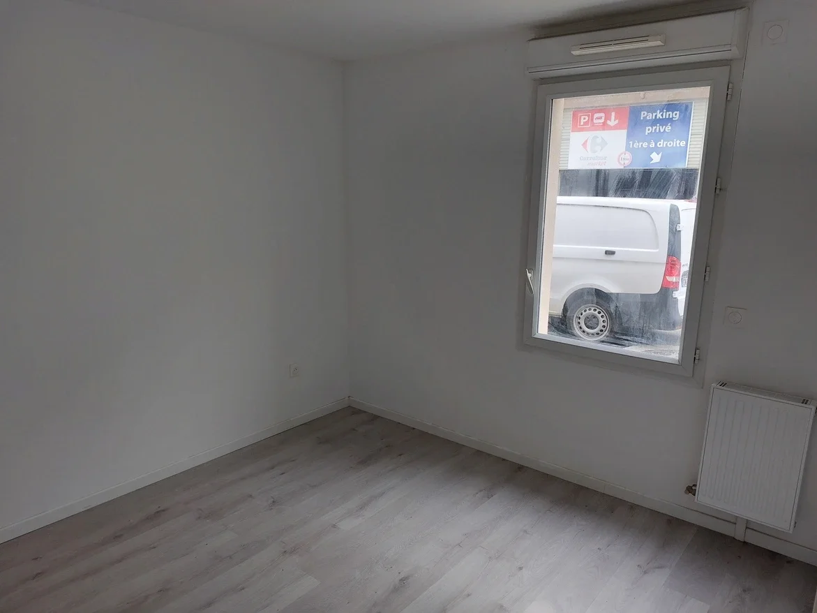 Flat Rue de la Somme in Mantes-la-Jolie