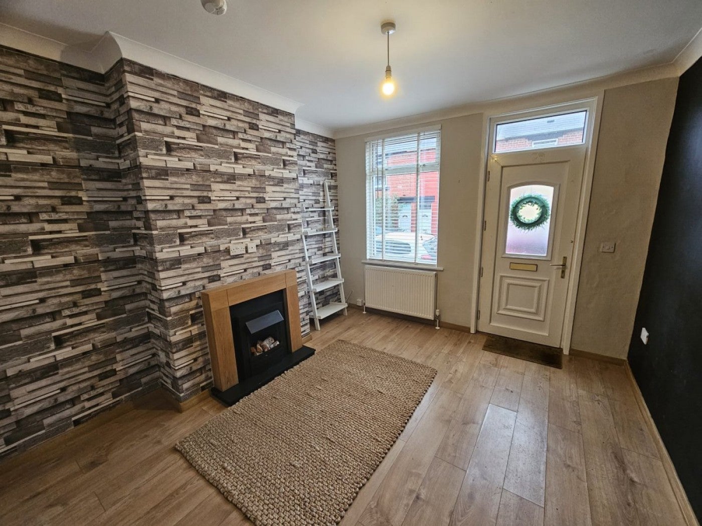 House Main Street in Wombwell