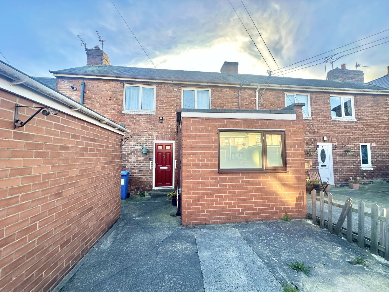 Flat Front Street in Hetton