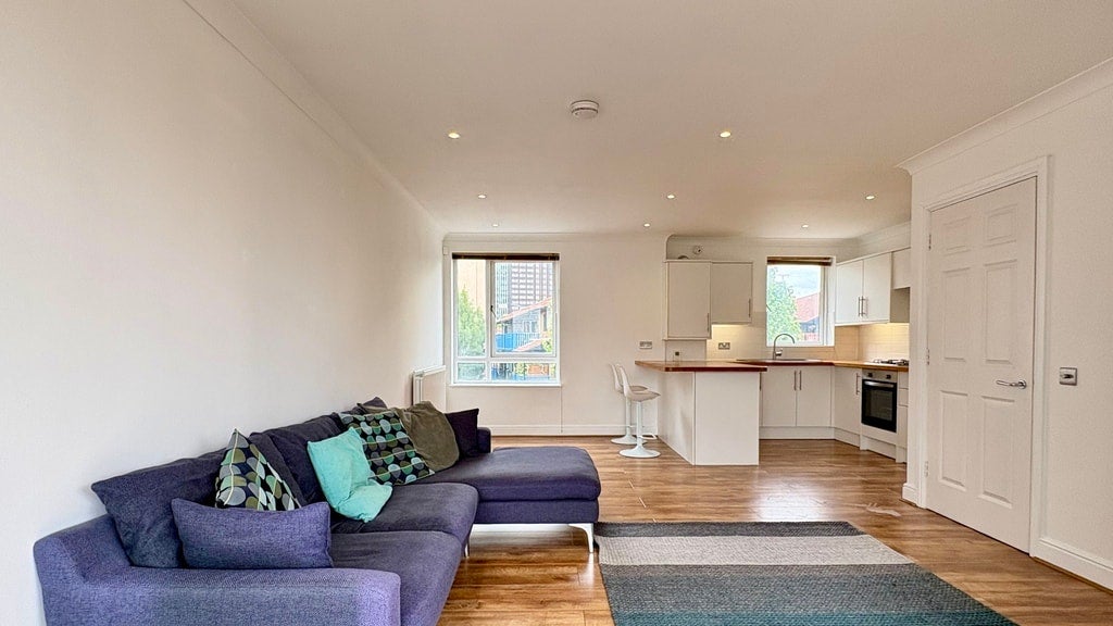 Flat Vantage Mews in Greater London