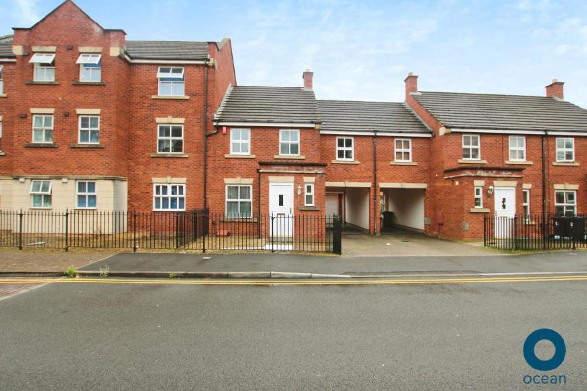 Room Wright Way in Stoke Gifford