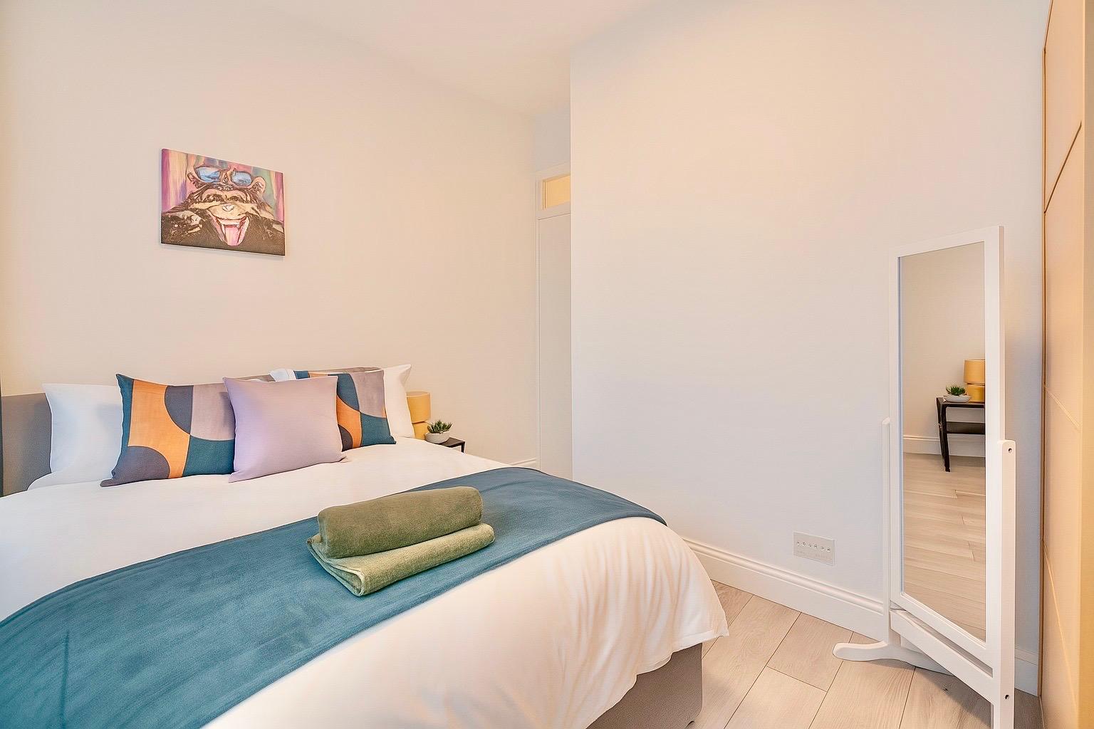 Flat Pentonville Road in Greater London