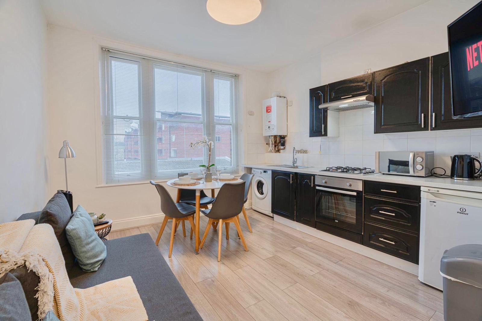 Flat Pentonville Road in Greater London