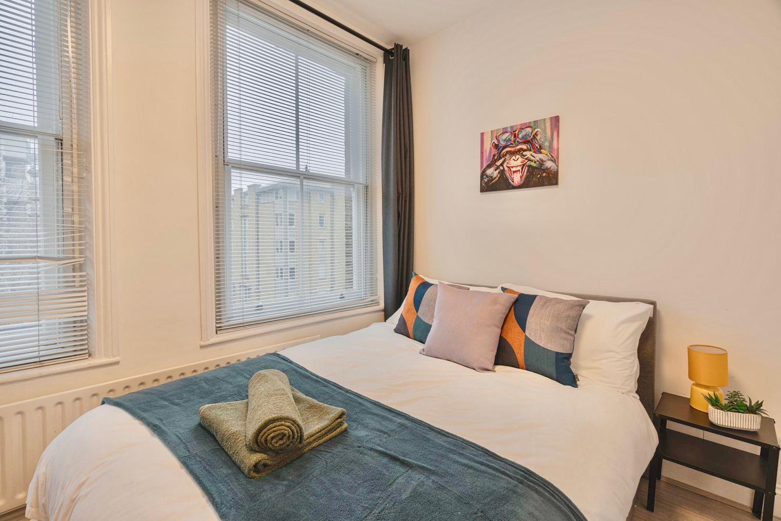 Flat Pentonville Road in Greater London