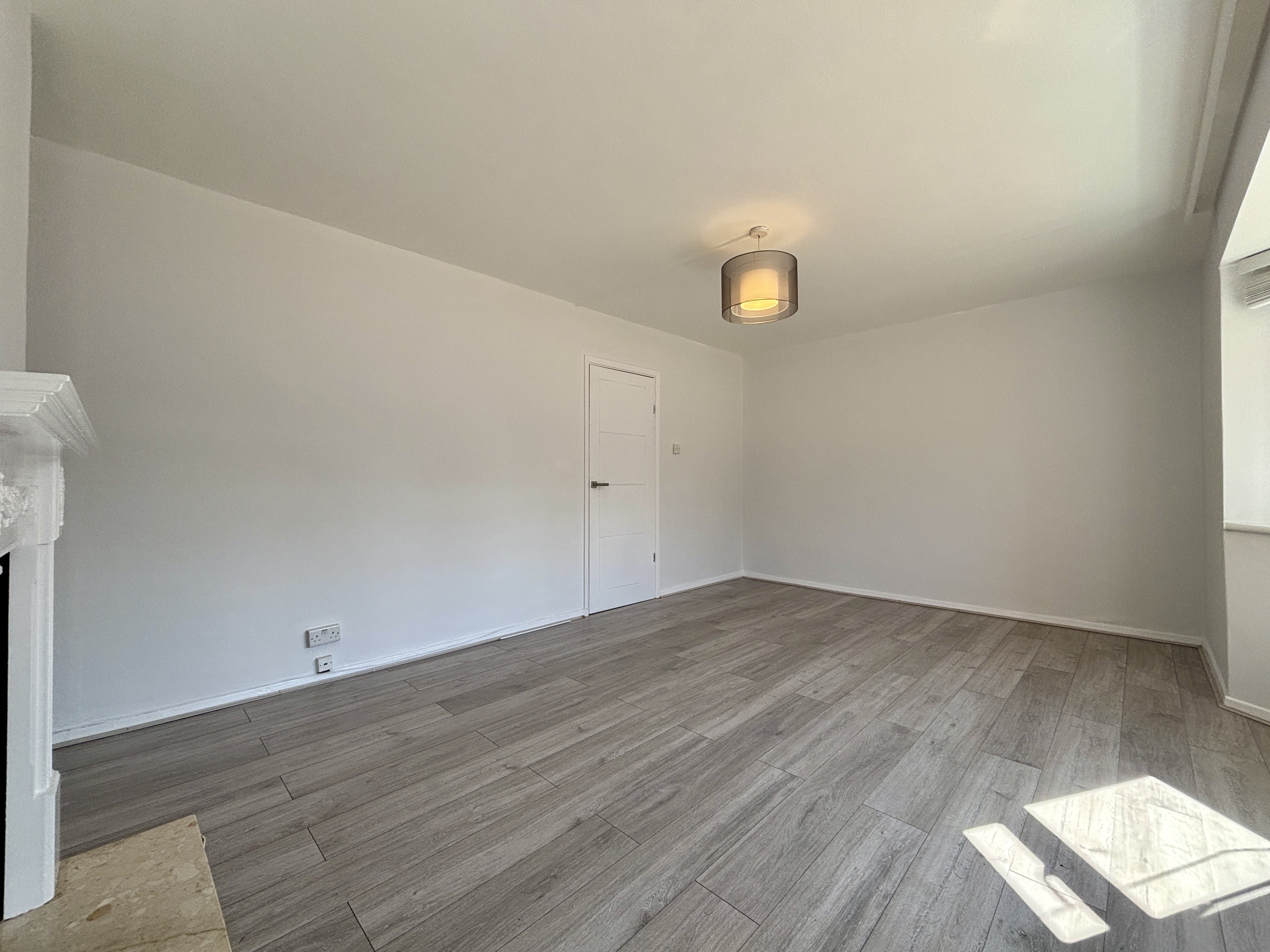 Flat Westbourne Road in Greater London