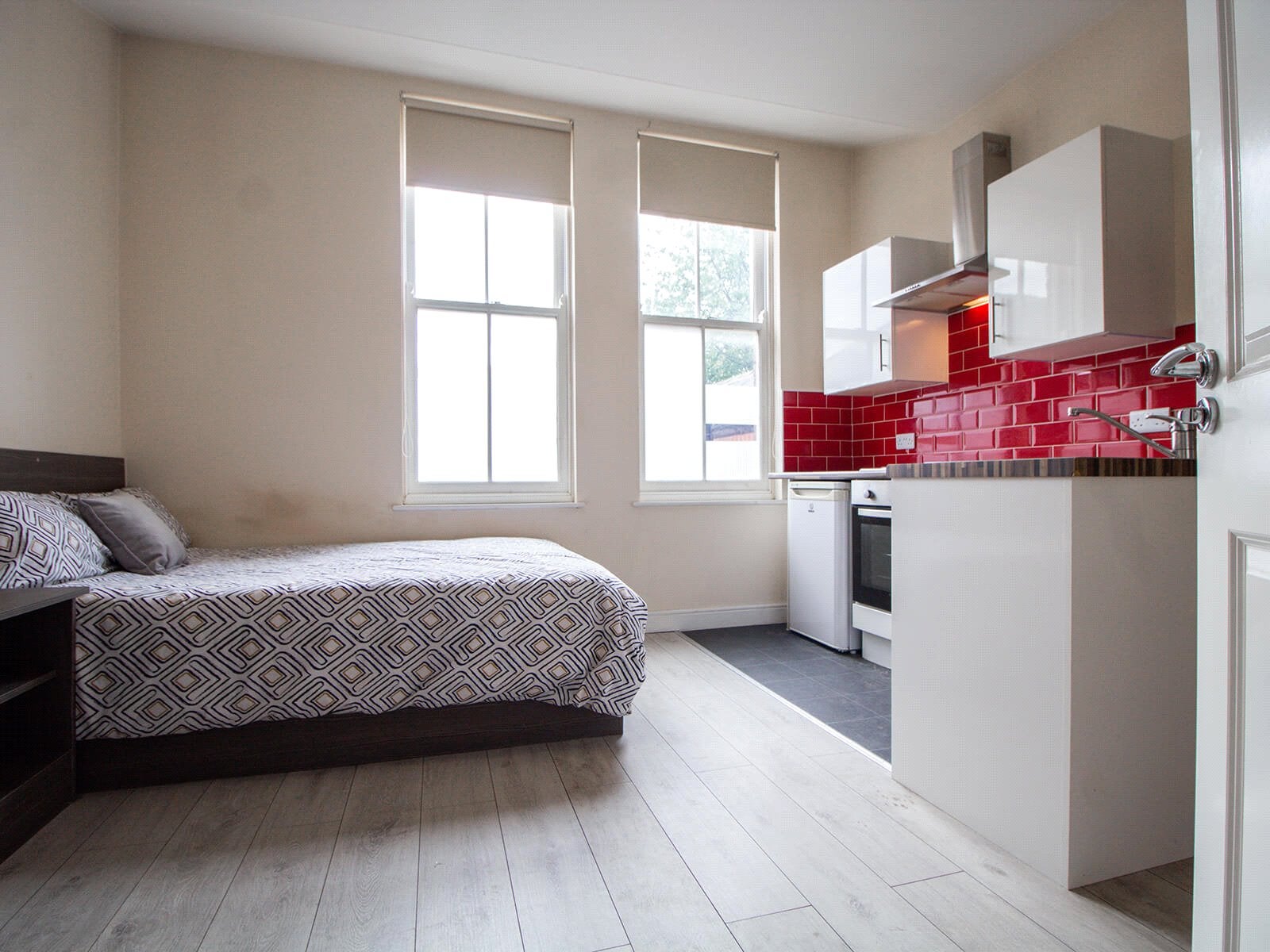 Flat Clarendon Road in Leeds
